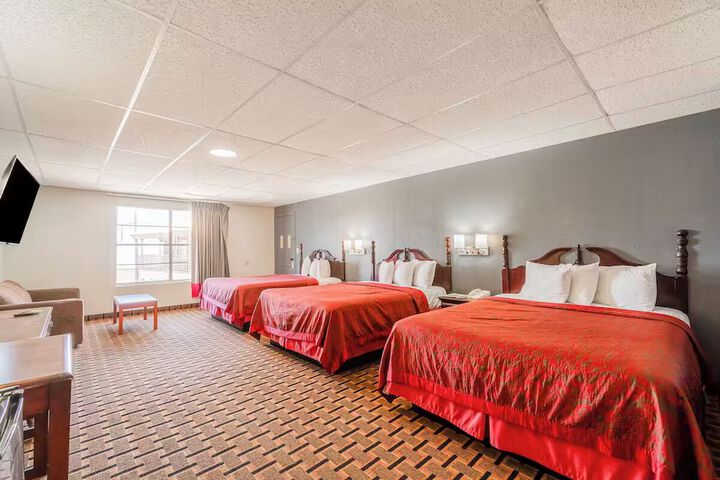 Room 14 of 42