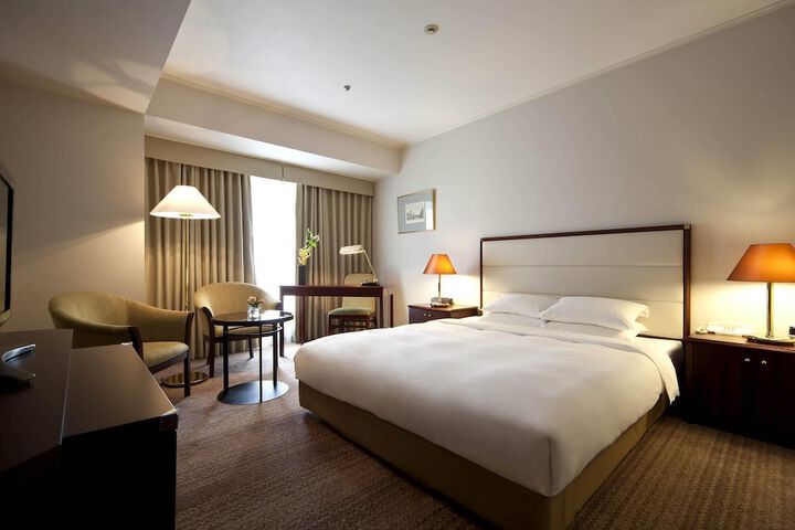 Room 10 of 43
