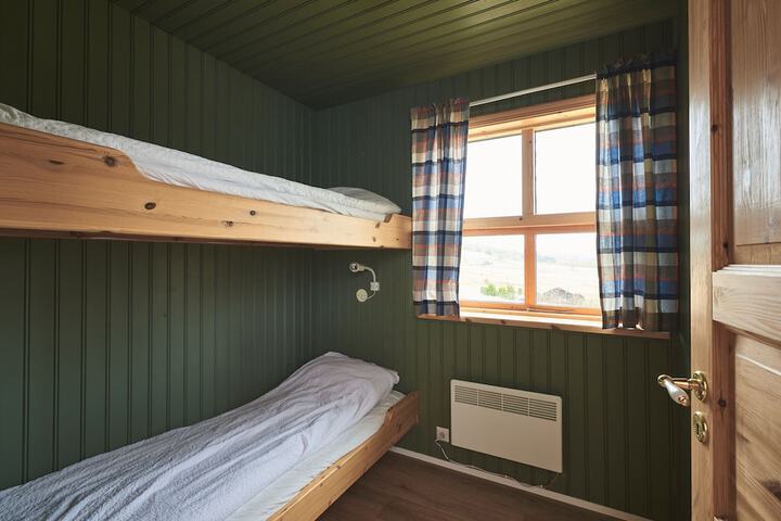 Room 5 of 25