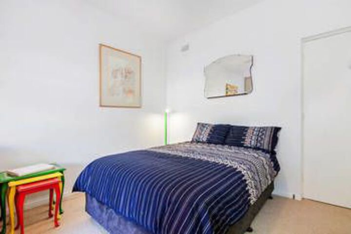 Room 1 of 5