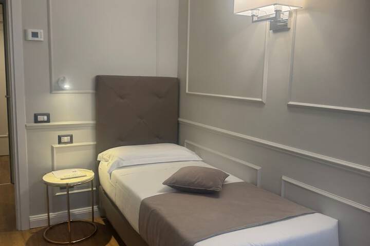 Room 60 of 93