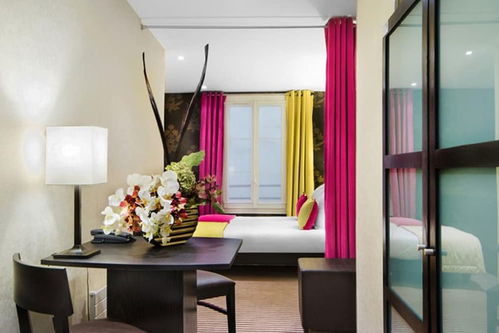 Room 7 of 29