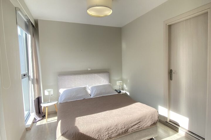 Room 34 of 69