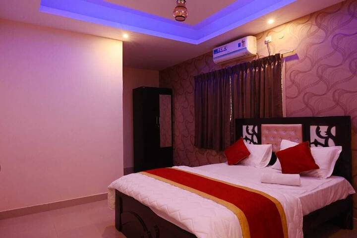 Room 2 of 18