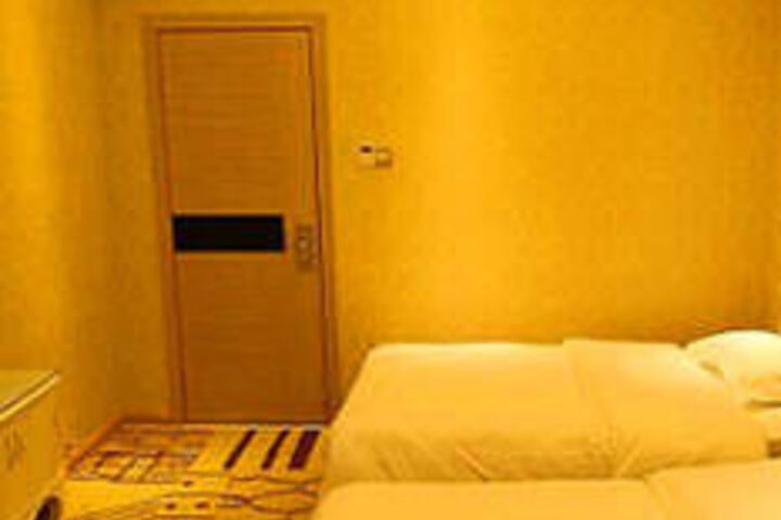 Room 59 of 83