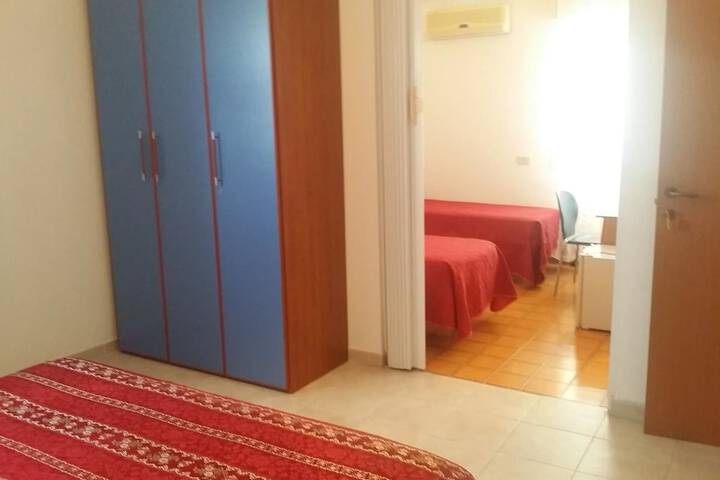 Room 16 of 24
