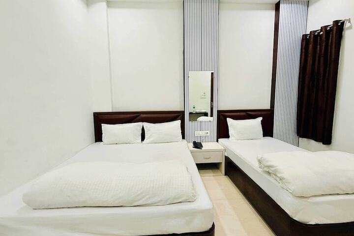 Room 16 of 61