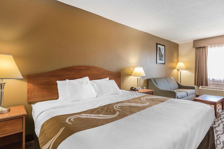 Standard | King Bed (12 of 12)