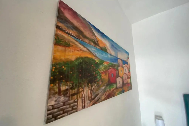 Room 10 of 17