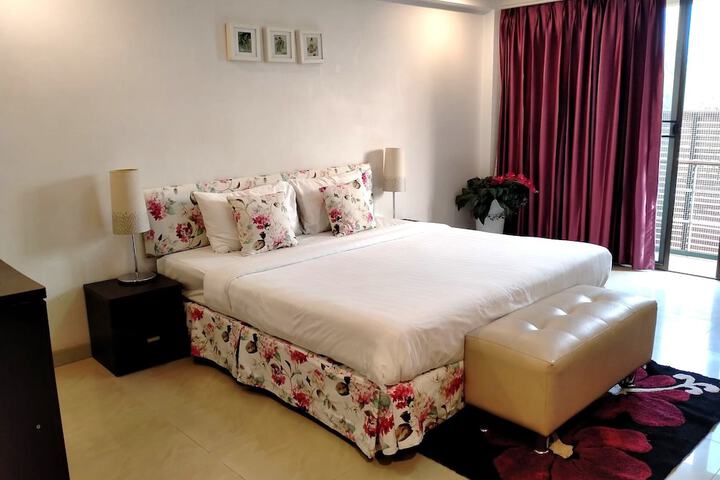 Room 33 of 75