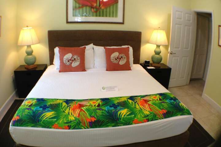 Room 6 of 15