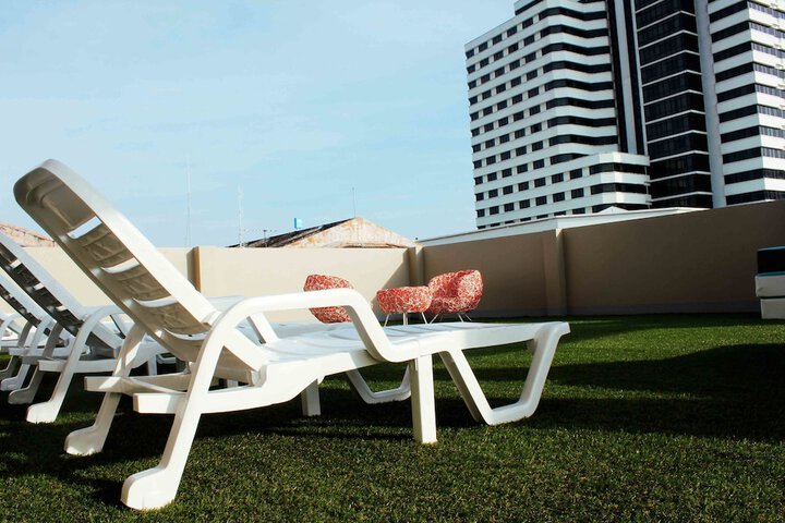 Sundeck 56 of 65