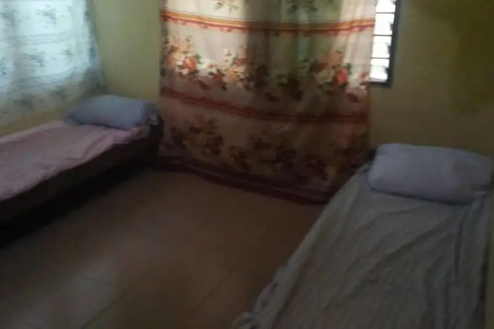 Room 2 of 8