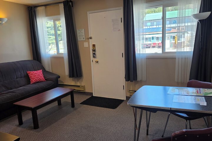 Room 40 of 68