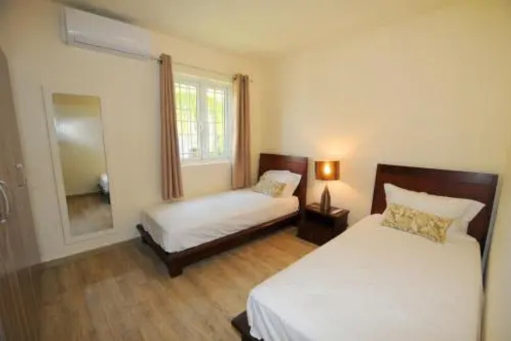 Room 2 of 16