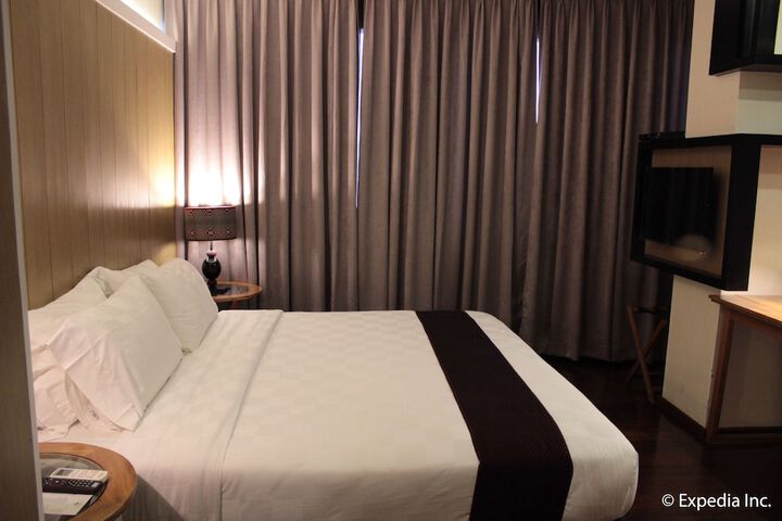 Room 14 of 110