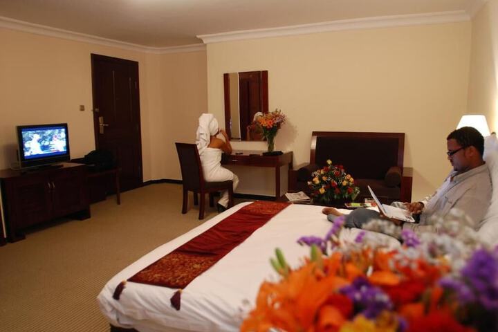 Room 32 of 61