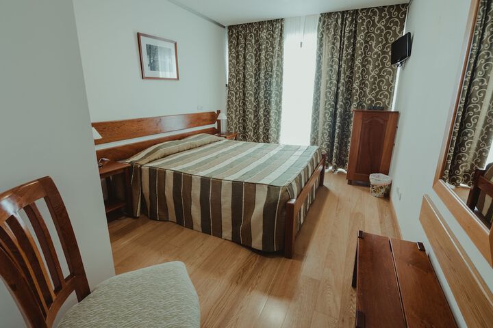 Room 12 of 57