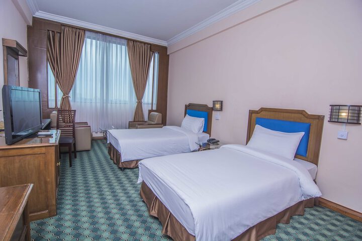 Room 50 of 72