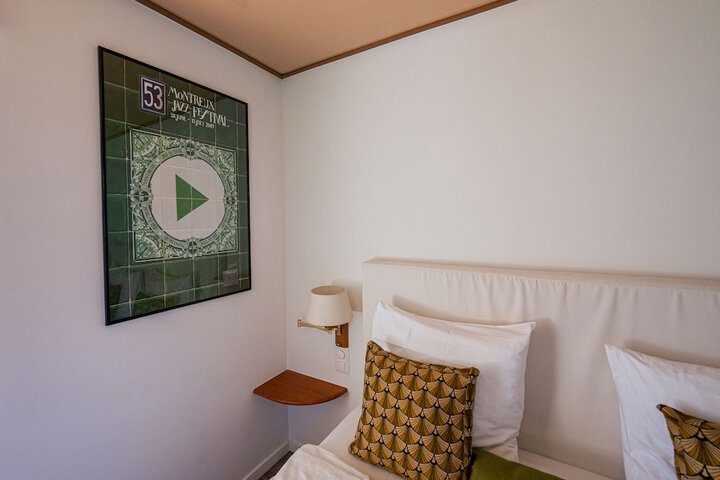 Room 12 of 105