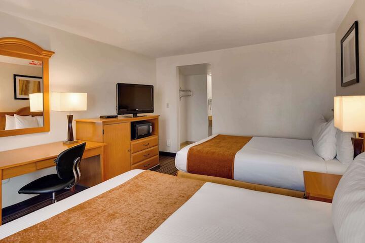 Room 6 of 21
