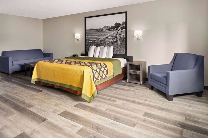 1 King Bed (13 of 20)