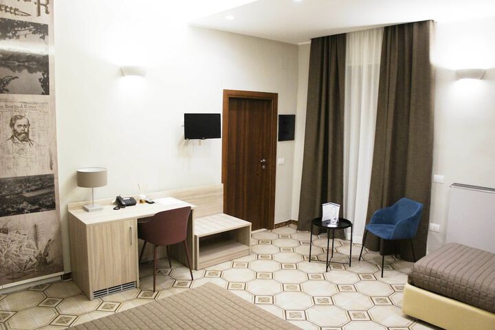 Room 32 of 71