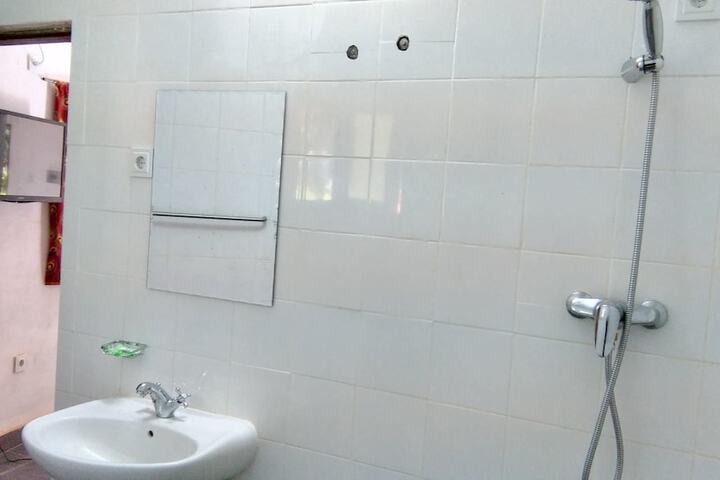 Room 20 of 32