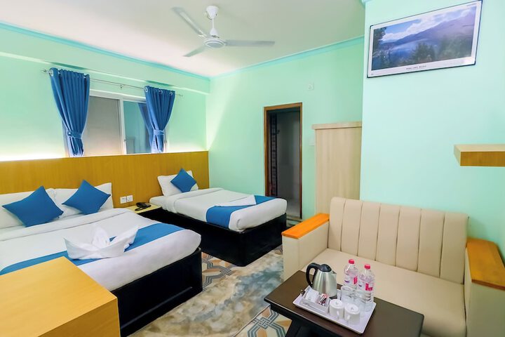 Room 14 of 33
