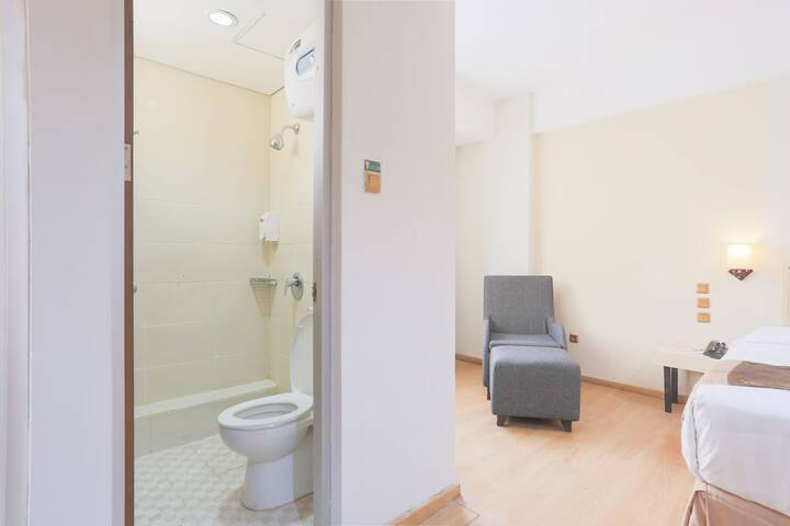 Clean Restrooms