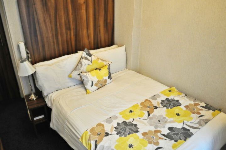 Room 27 of 56