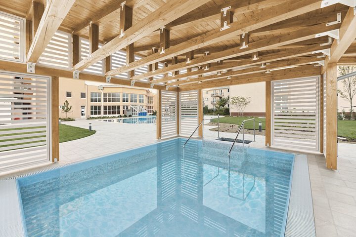 Pool Hotel