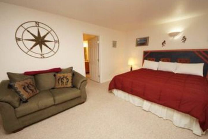 Room 34 of 137