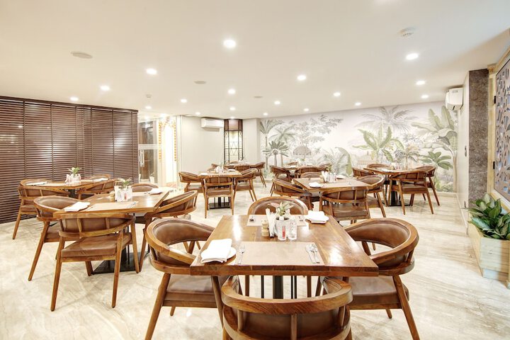 Dining 59 of 79