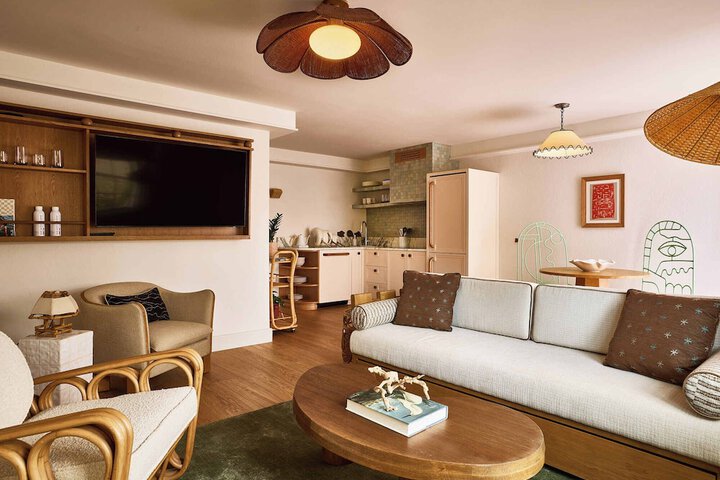 Room 30 of 59
