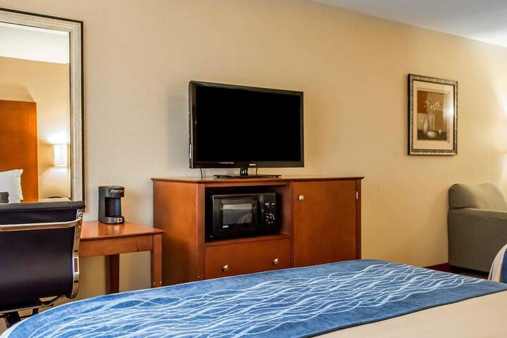 2 Queen Beds (6 of 14)