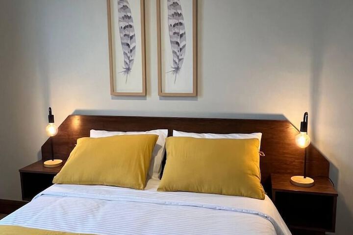 Room 4 of 20