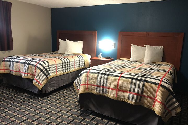 2 Double Beds (5 of 6)