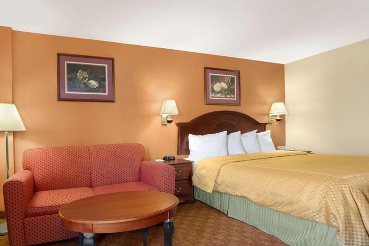 1 King Bed (1 of 5)