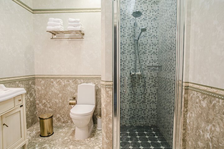 Room 21 of 47