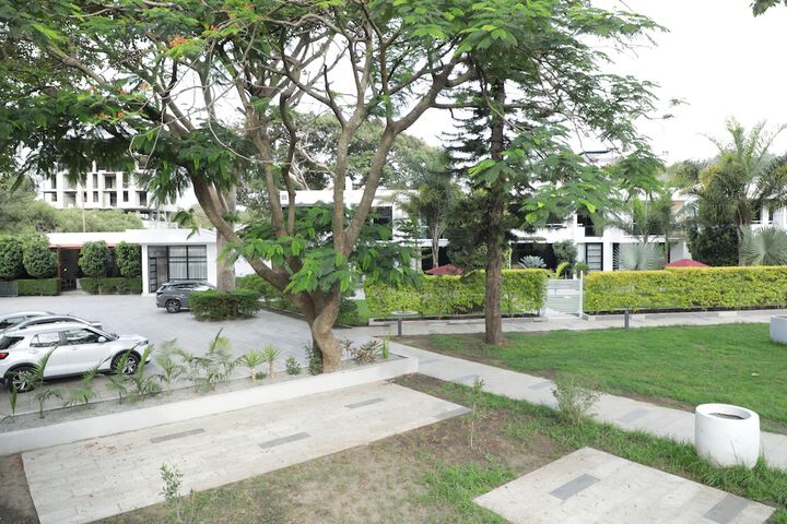 Hotel Exterior 44 of 44