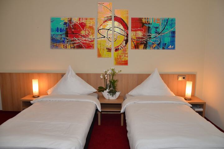 Room 4 of 64