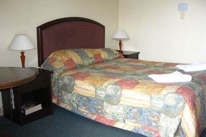 Room 13 of 24