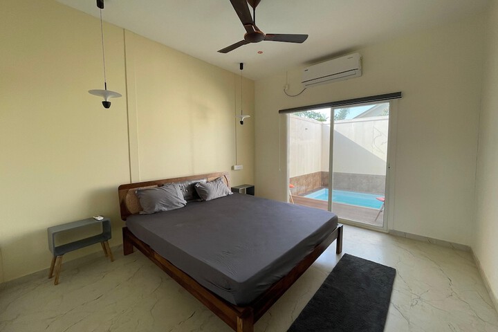 Room 16 of 79