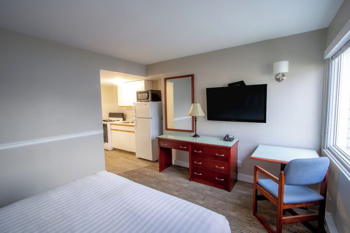 Room 15 of 37