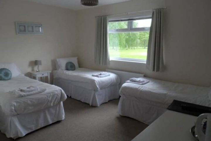 Room 8 of 40