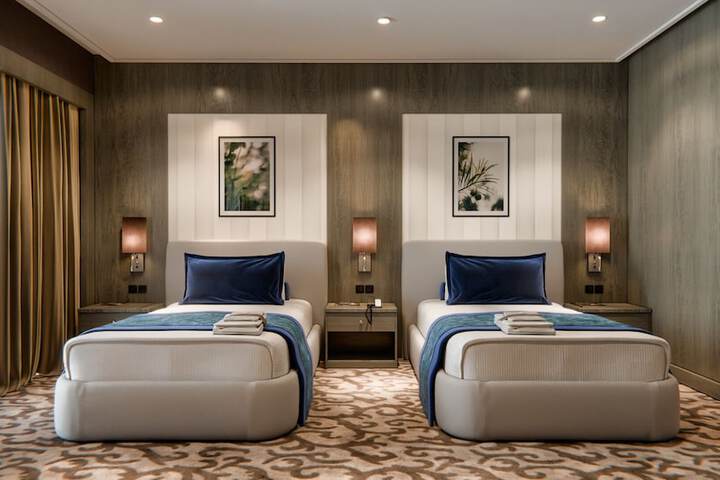 Room 10 of 37