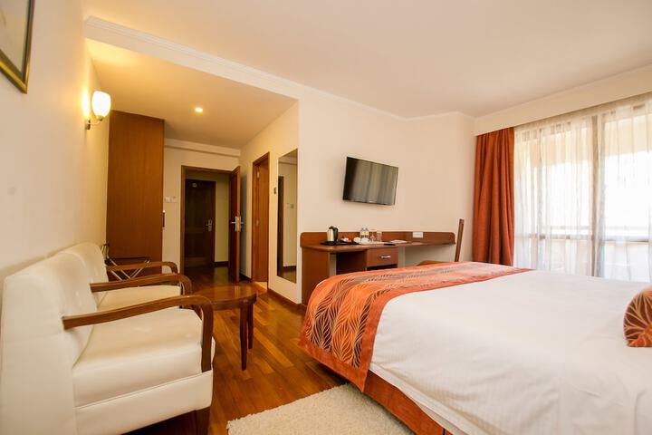 Room 10 of 56