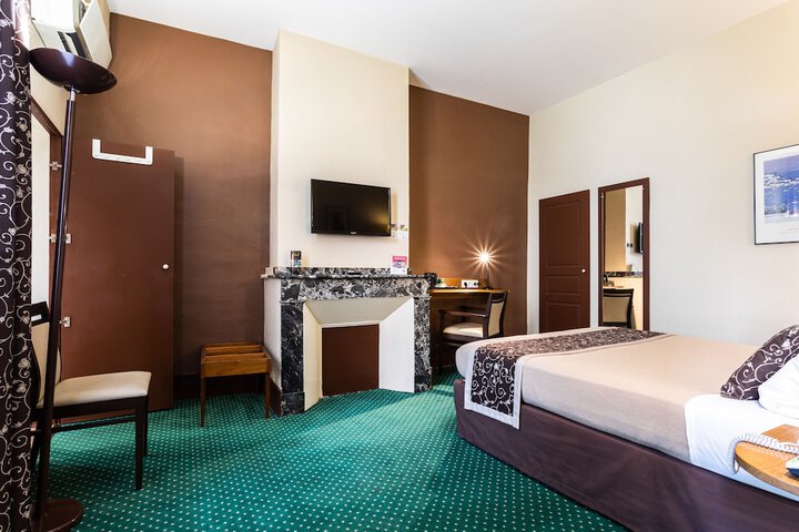 Room 13 of 67