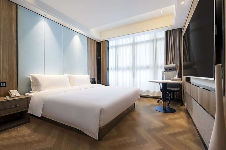 Room 5 of 21
